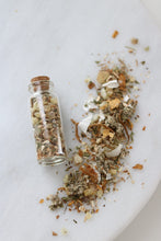 Load image into Gallery viewer, Altar Incense Blend | Esoterica
