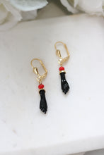 Load image into Gallery viewer, Manito Azabache Earrings
